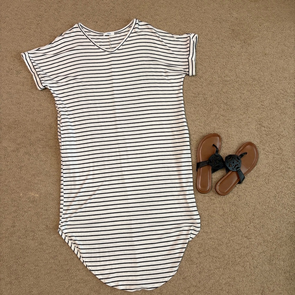 Cherish boutique oversized striped ribbed maxi dress with pockets